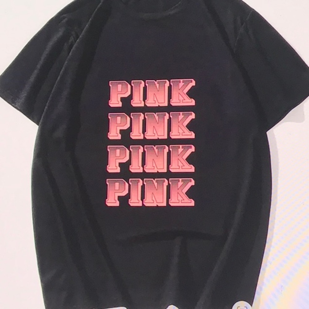 Pink t-shirt NWOT (not authentic)
